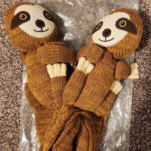 Sloth Hug Socks (S-M)